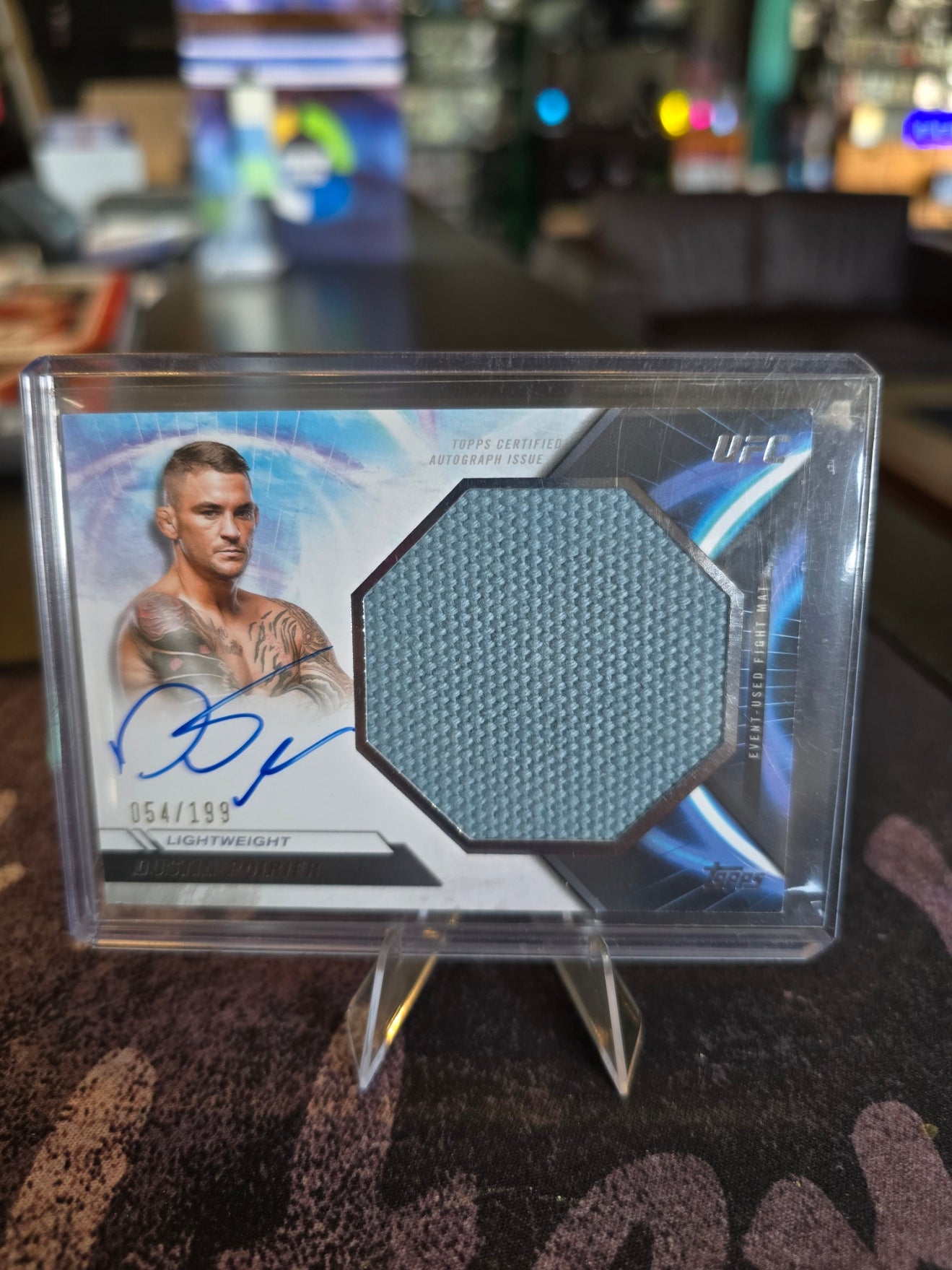 Topps UFC Knockout 2024 - Dustin Poirier AJFM-DP - Auto Fight Mat Relic 054/199