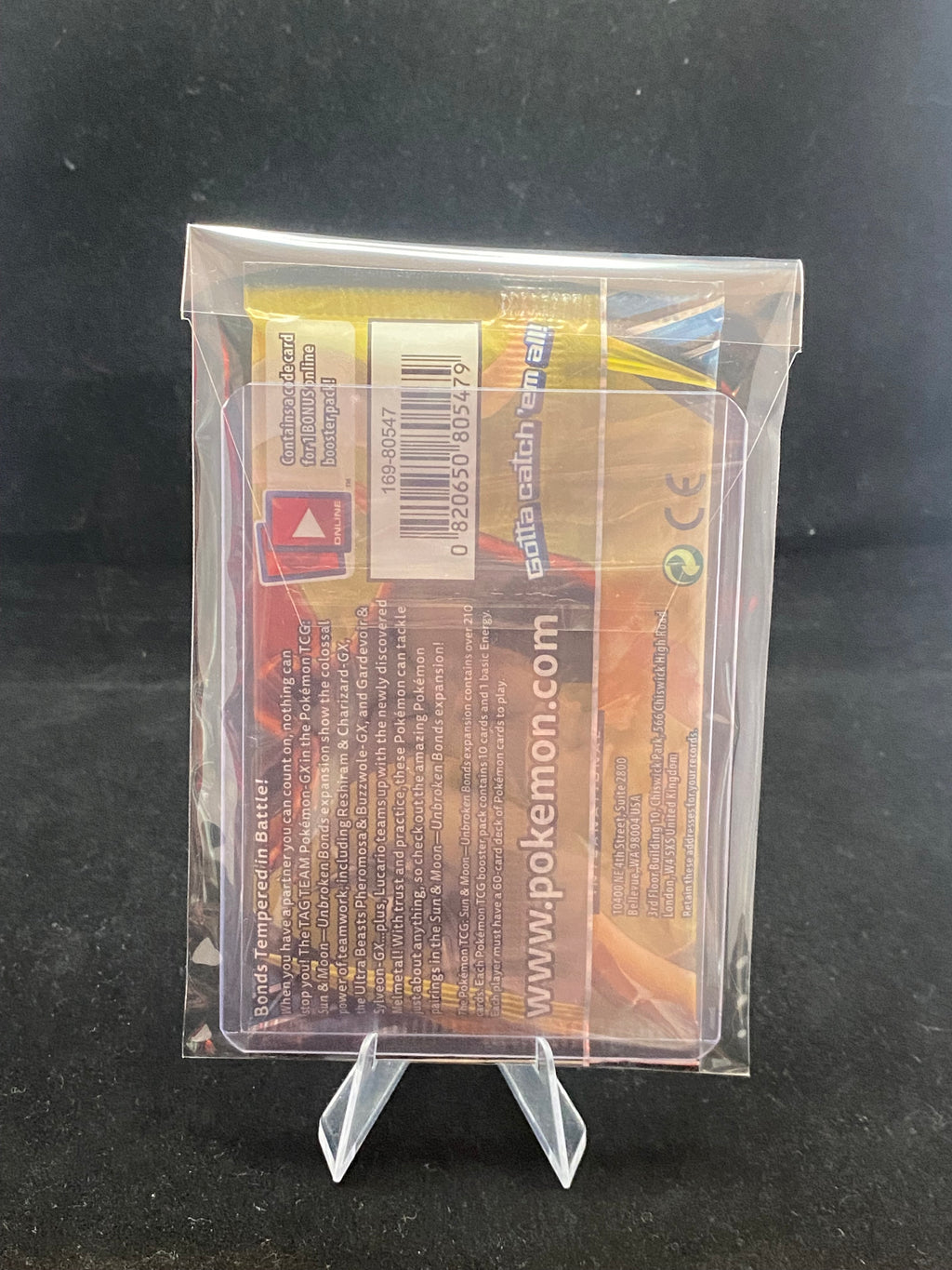 Pokémon - VINTAGE - SEALED - Sun & Moon Unbroken Bonds - Reshiram and Charizard - Booster Pack
