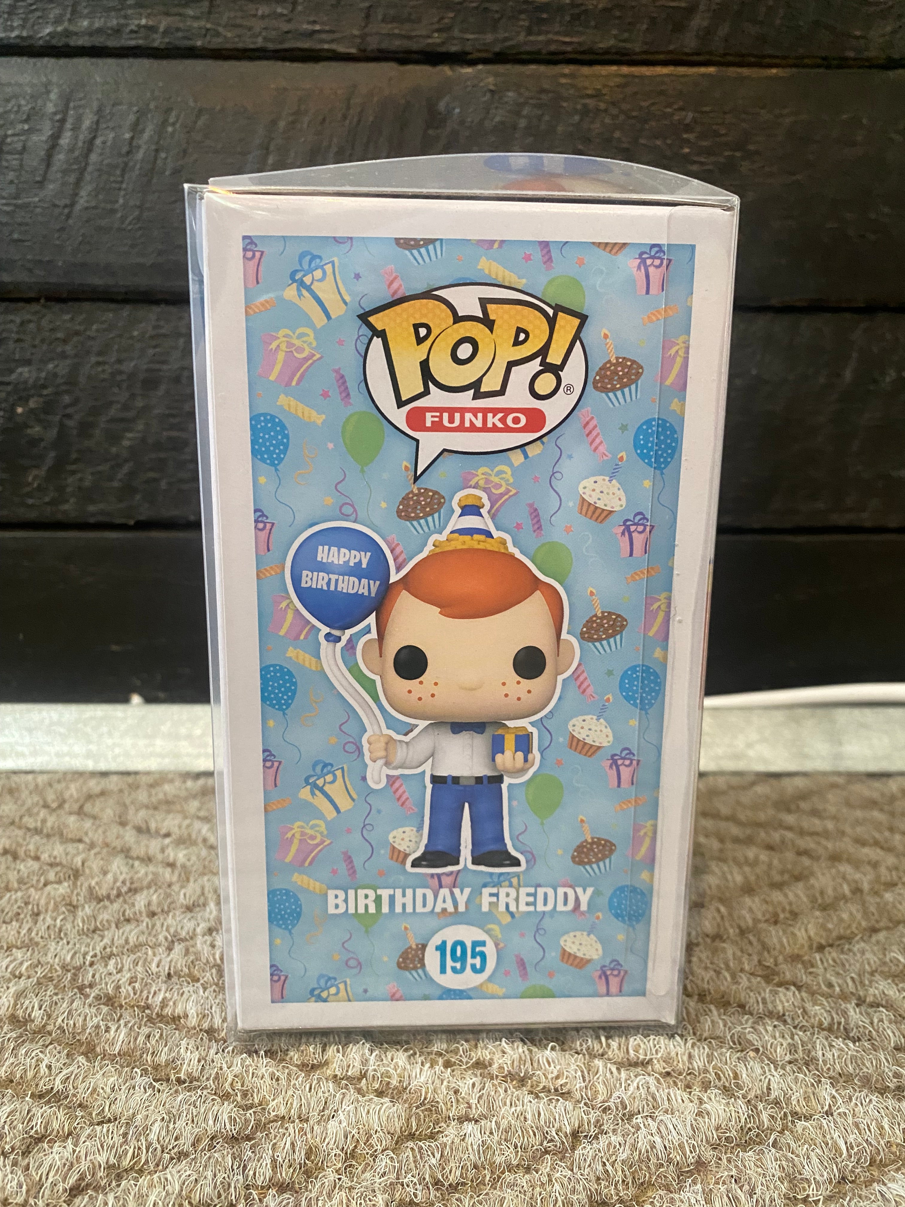 Funko Pop Funko - Birthday Freddy - Exclusive - 195