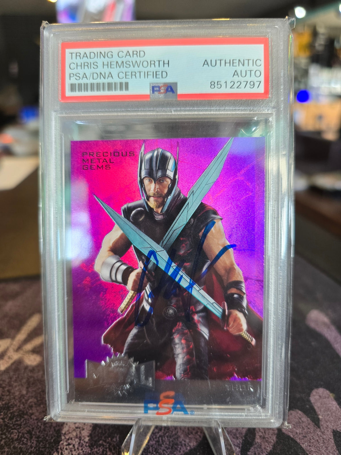 Marvel Metal Trading Card - Chris Hemsworth - Thor - On Card Signed Auto - PSA DNA Authentic 