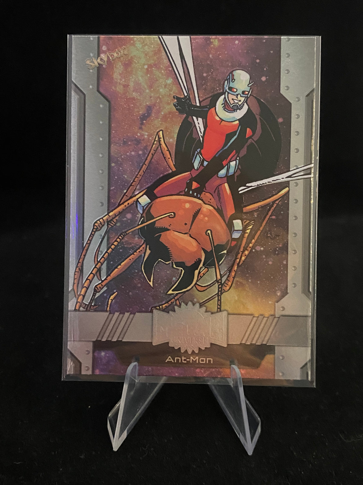 Marvel Metal Universe Avengers - Ant-Man - 106