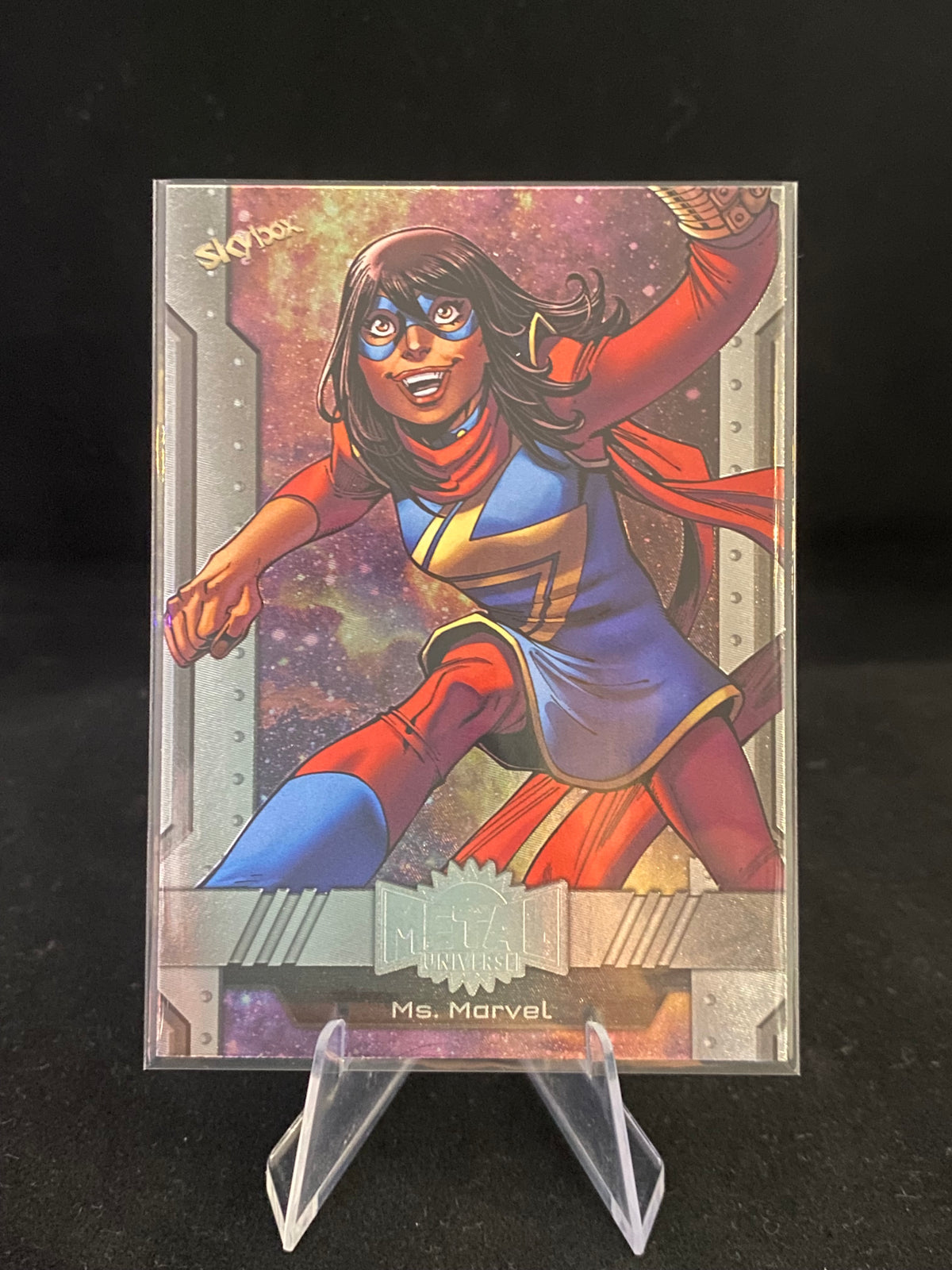 Marvel Metal Universe Avengers - Ms Marvel - 83