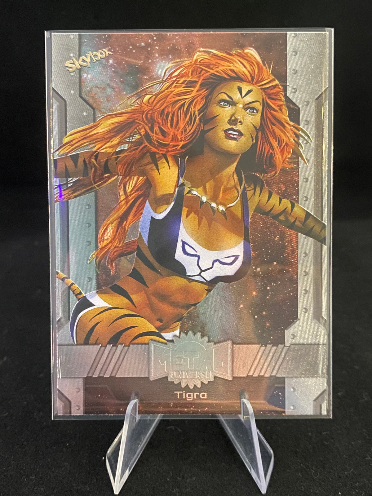 Marvel Metal Universe Avengers - Tigra - 14