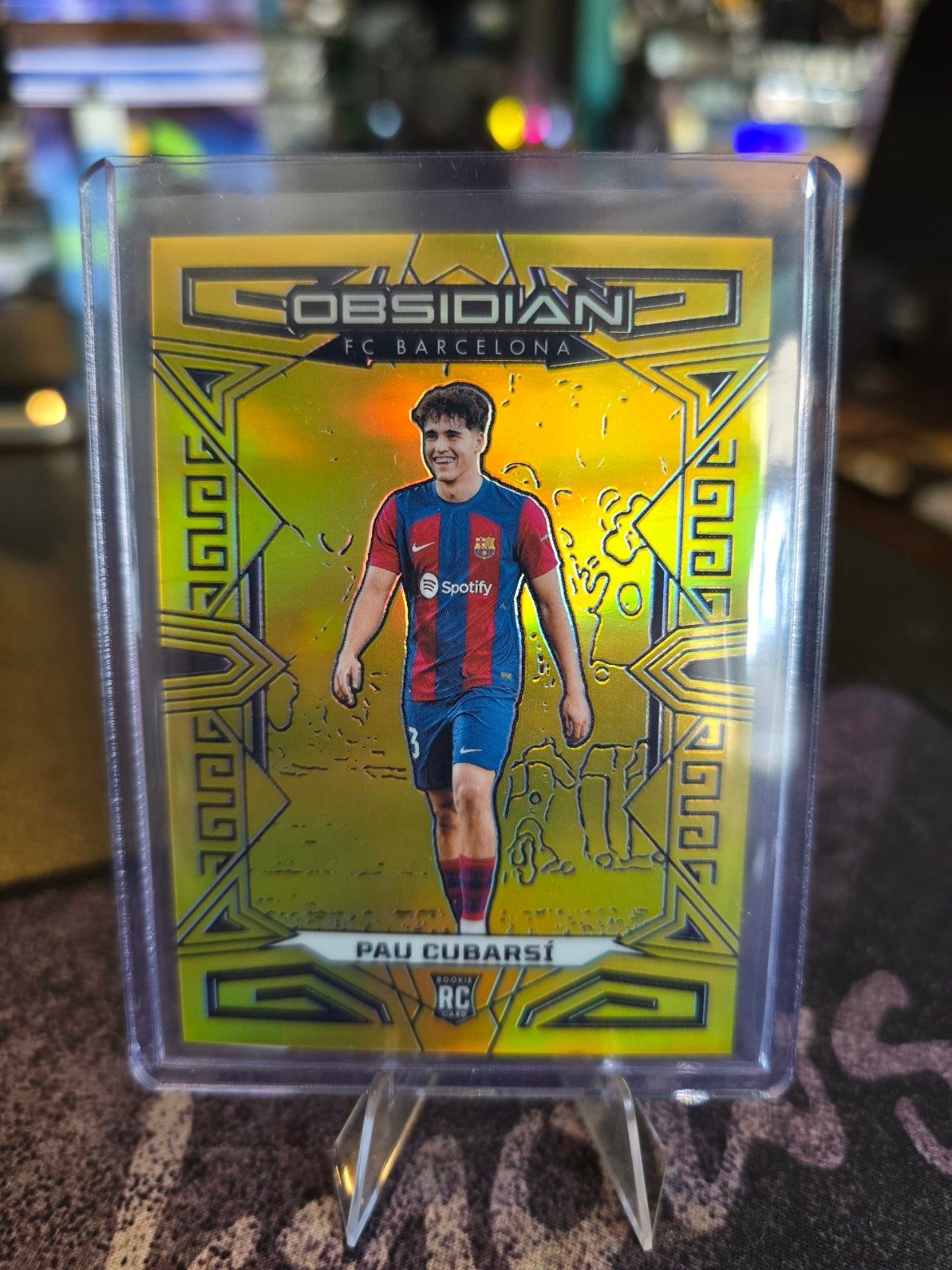 Panini Obsidian Soccer 2023-24 - Pau Cubarsi RC Rookie 157 - Gold 10/10 (Bookend)