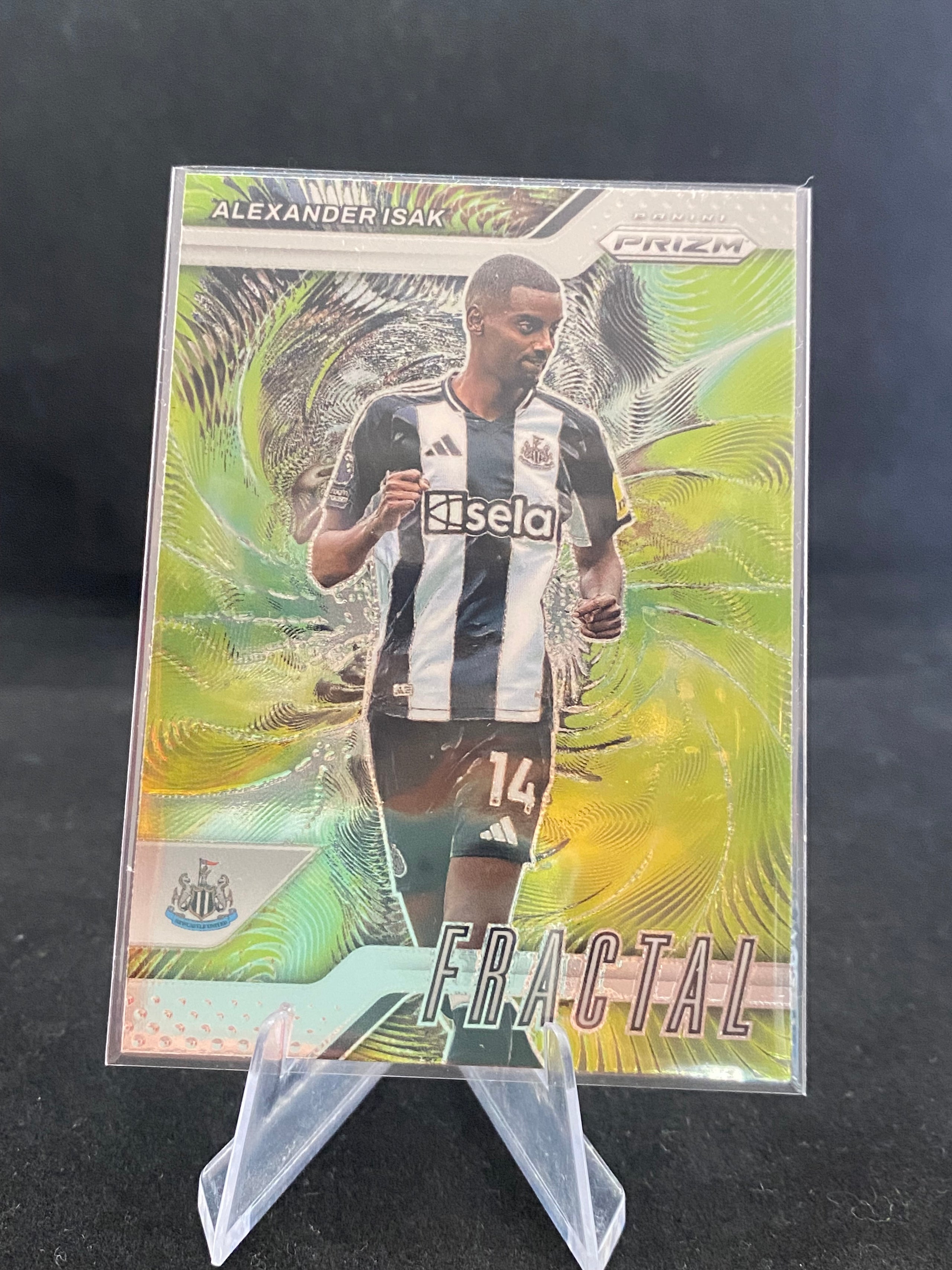 Panini Prizm Premier League Soccer - Alexander Isak - Fractal - No. 7