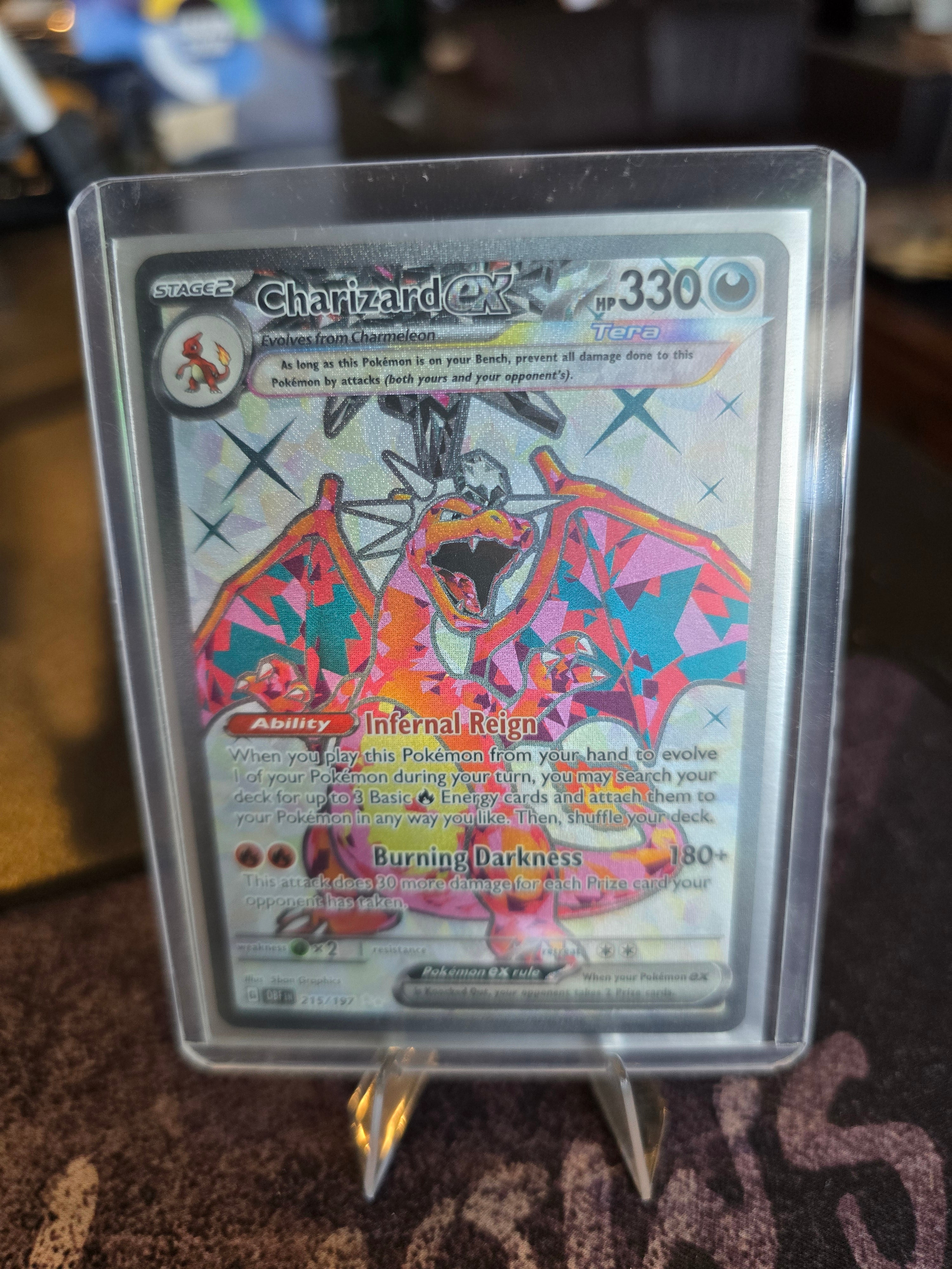 Pokémon - Charizard ex 215/197 (NM)