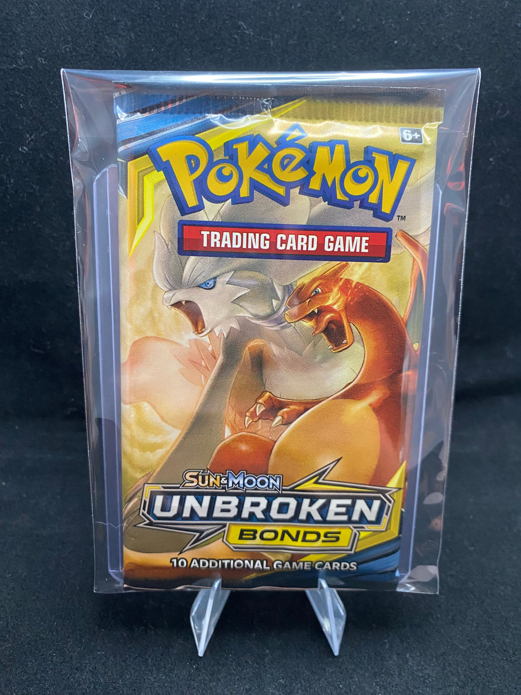 Pokémon - VINTAGE - SEALED - Sun & Moon Unbroken Bonds - Reshiram and Charizard - Booster Pack 