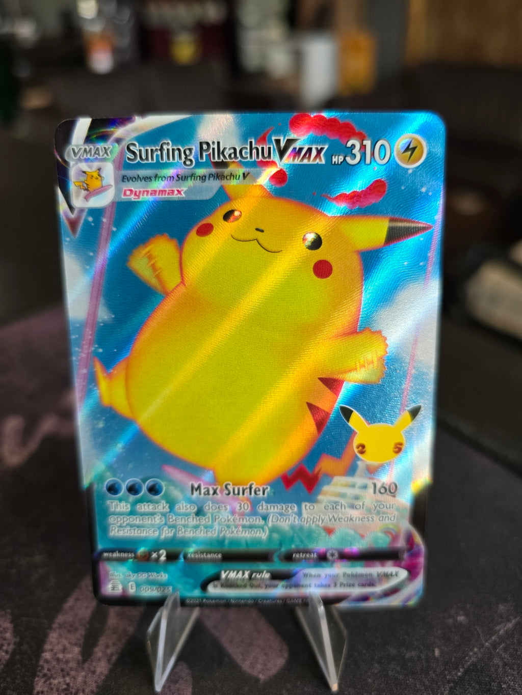 Pokémon - Surfing Pikachu Vmax - Celebrations 25th - 009/025