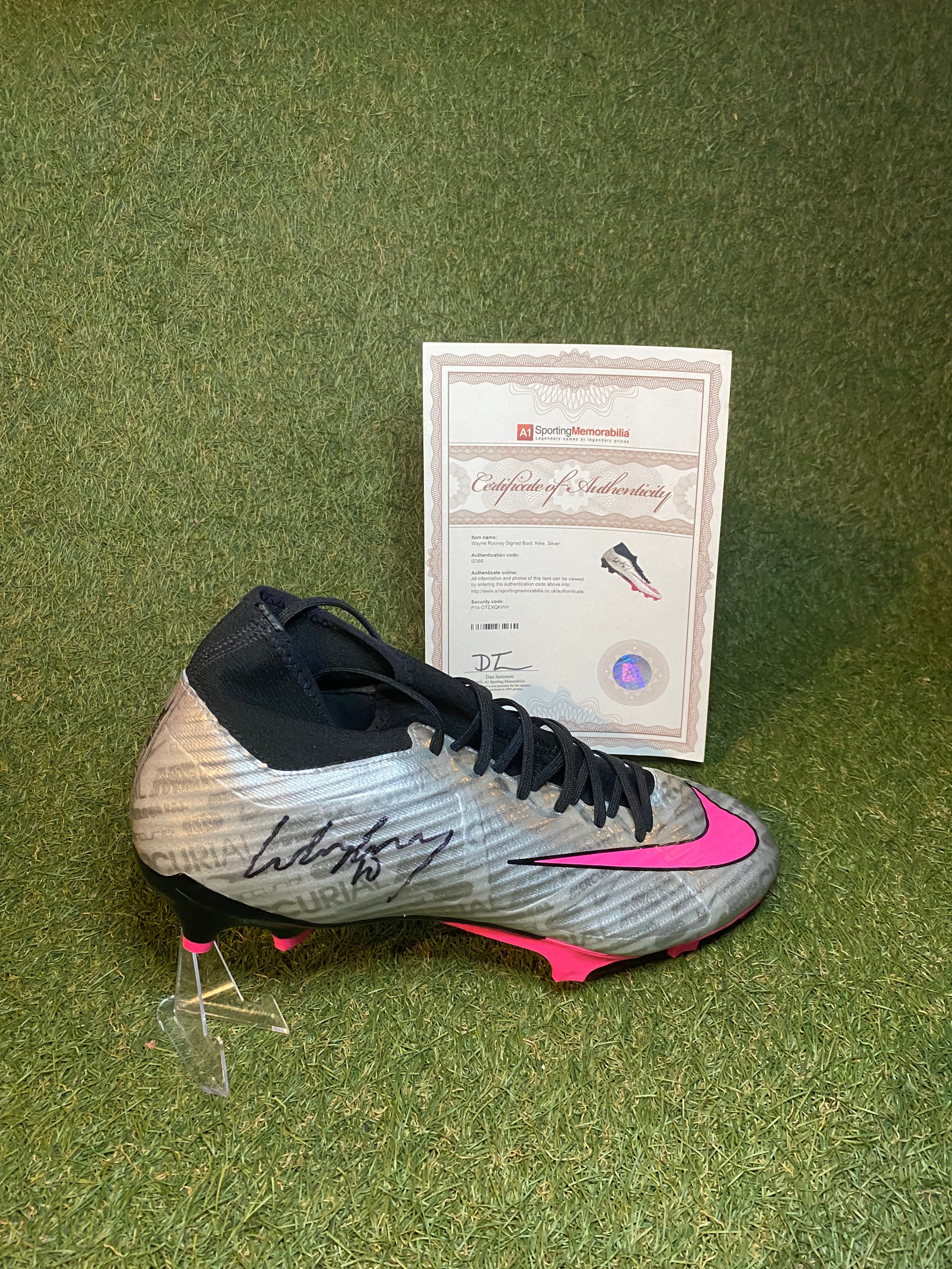 Sporting Memorabillia  - Signed Silver Nike Boot - Signed By Wayne Rooney (With Certificate) 