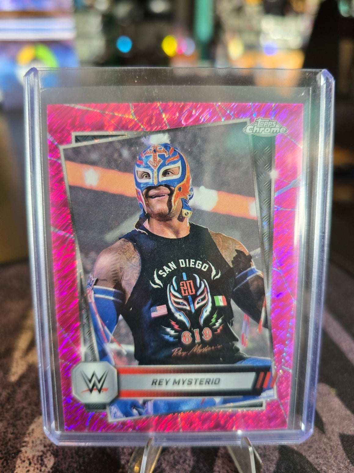 Topps Chrome WWE 2025 - Rey Mysterio 62 - Pink