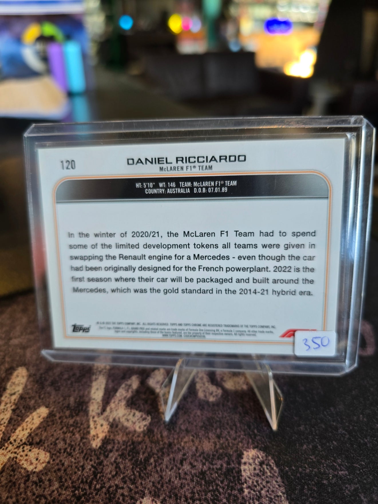 Topps Formula 1 2022 - Daniel Ricciardo (McLaren F1) - Gold Refractor