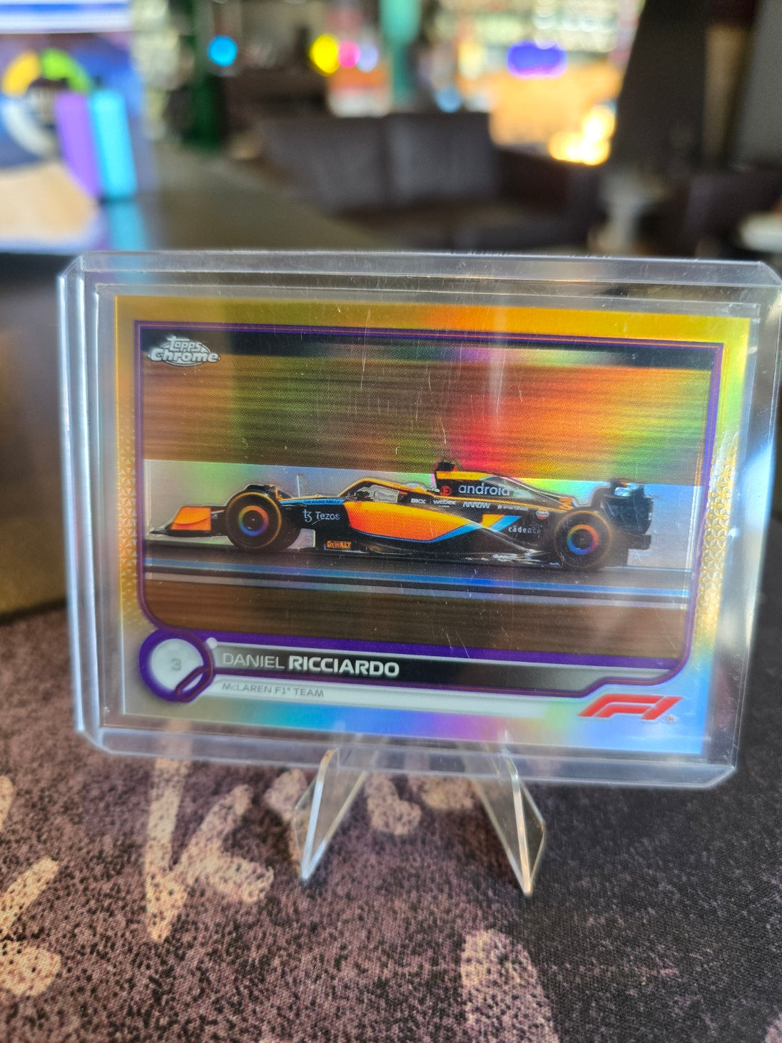 Topps Formula 1 2022 - Daniel Ricciardo (McLaren F1) - Gold Refractor