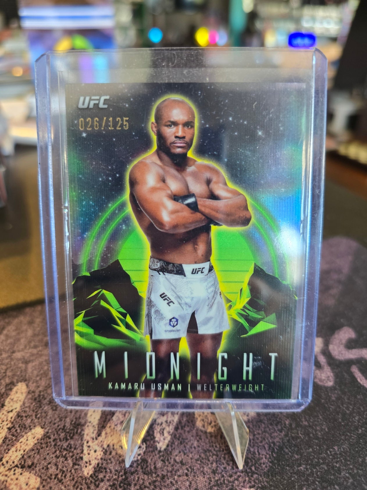 Topps Midnight UFC 2024 - Kamaru Usman 026/125