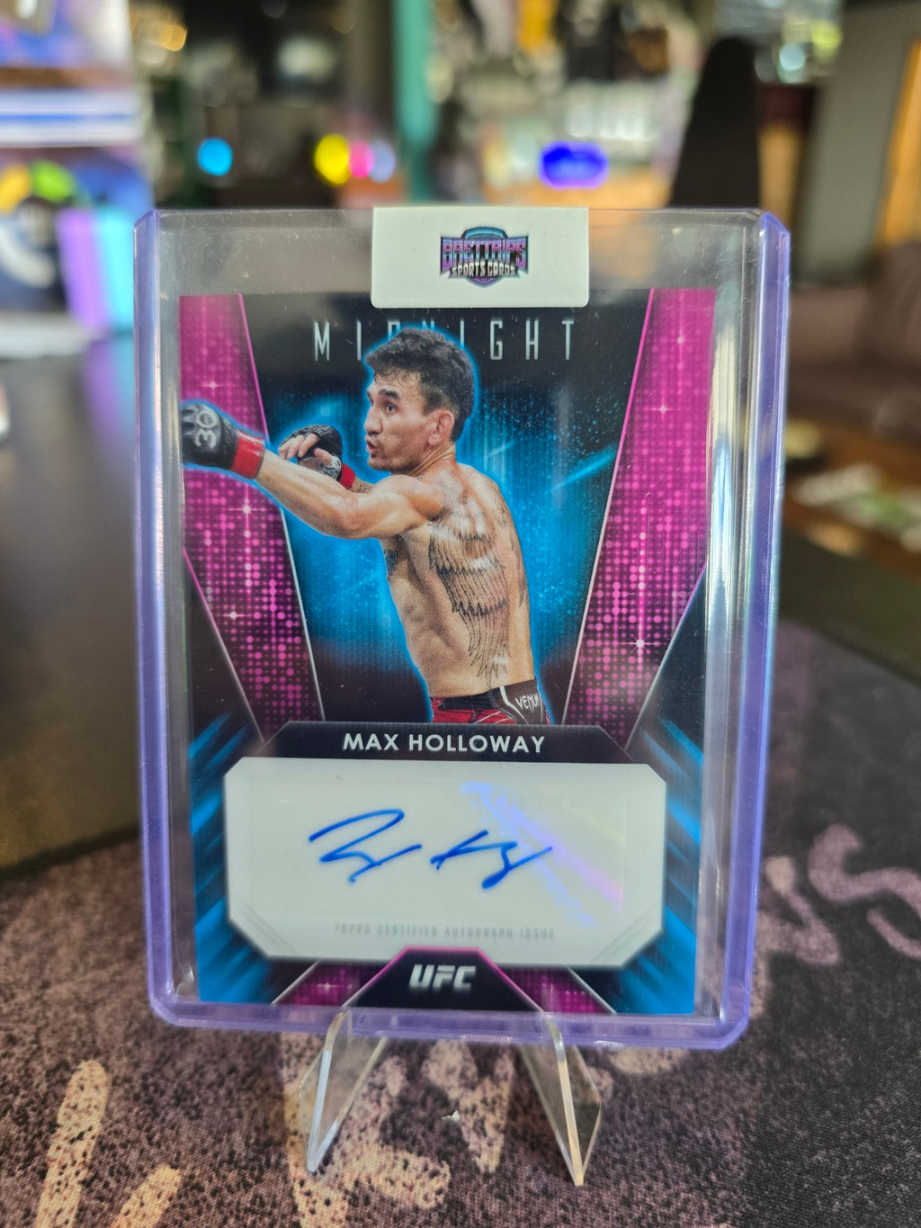 Topps Midnight UFC 2024 - Max Holloway - Auto Base