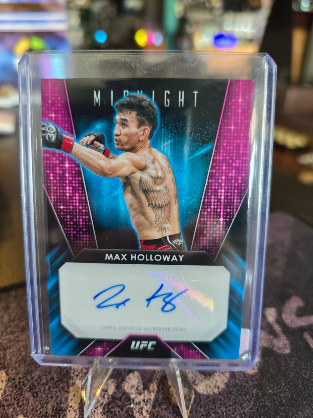 Topps Midnight UFC 2024 - Max Holloway - Auto Base