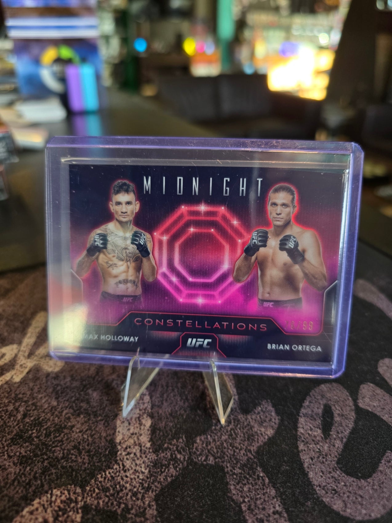 Topps Midnight UFC 2024 - Max Holloway - Brian Ortega - Constellations 76/99