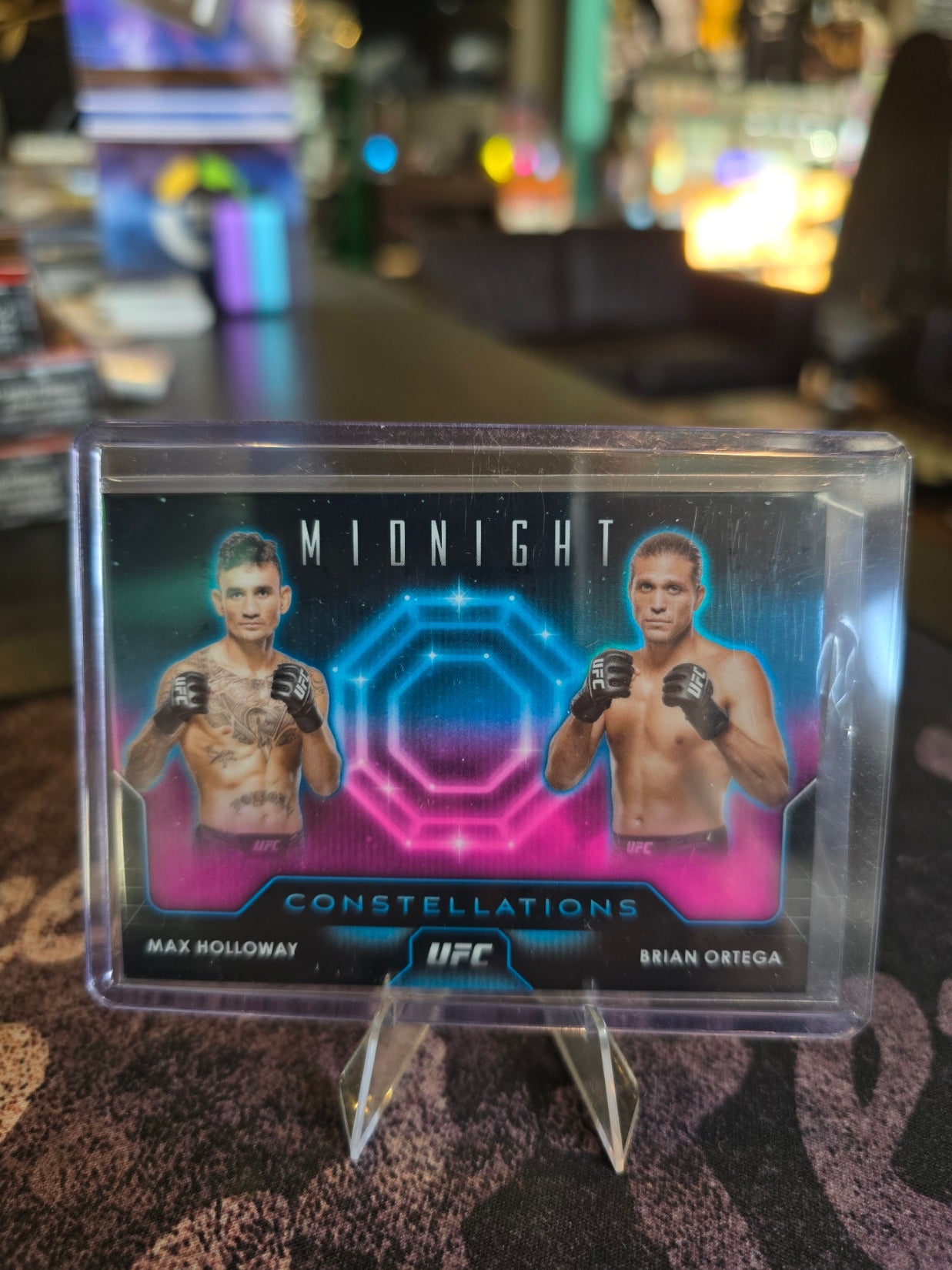 Topps Midnight UFC 2024 - Max Holloway - Brian Ortega - Constellations Base