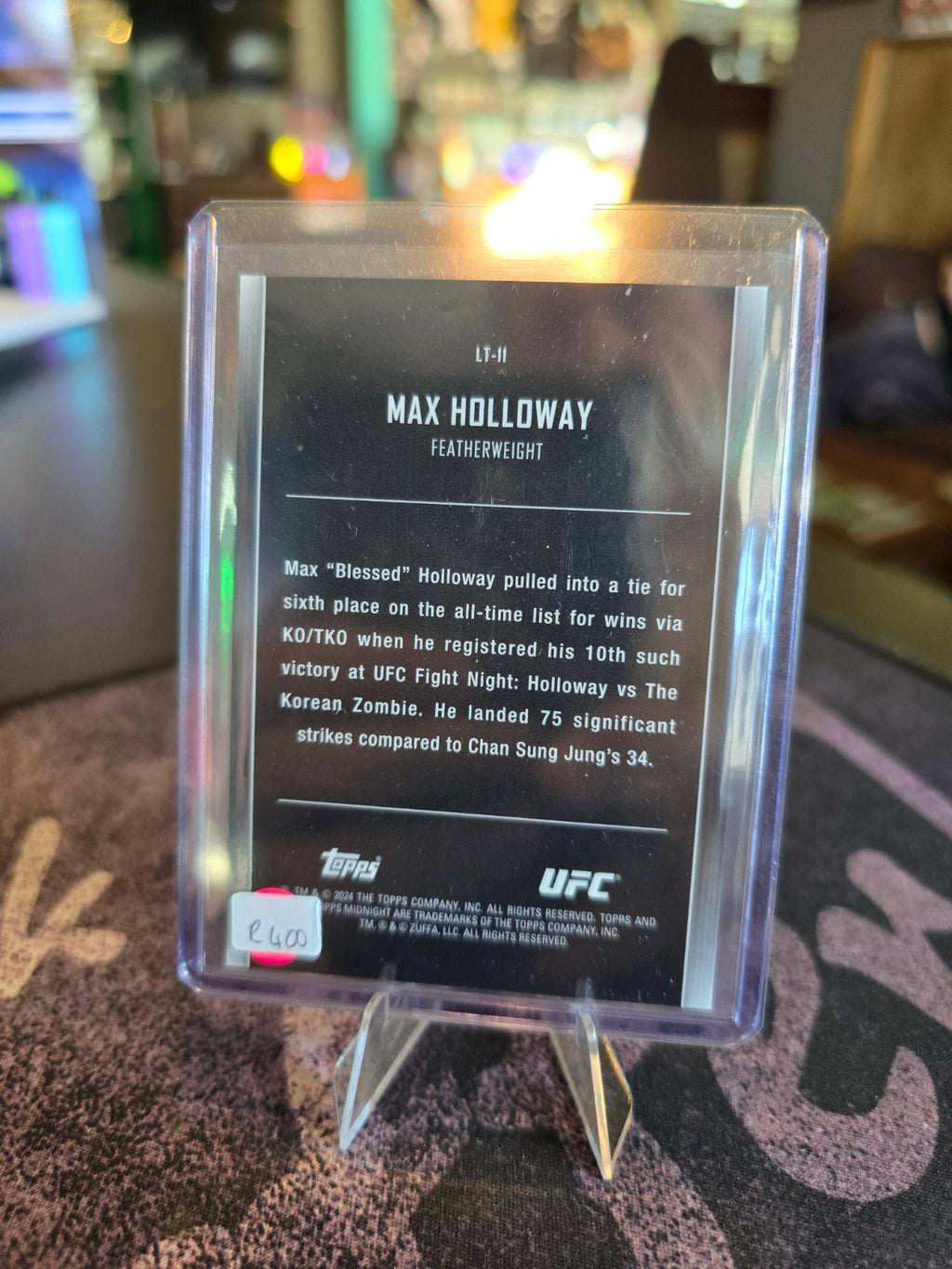 Topps Midnight UFC 2024 - Max Holloway - Lunar Tides Insert