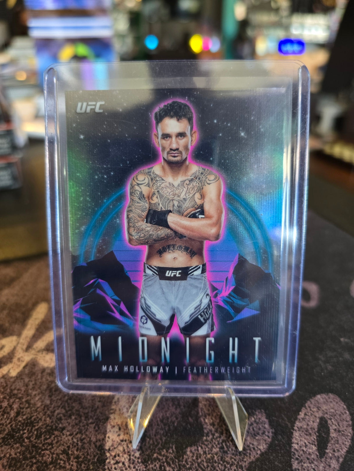 Topps Midnight UFC 2024 - Max Holloway Base