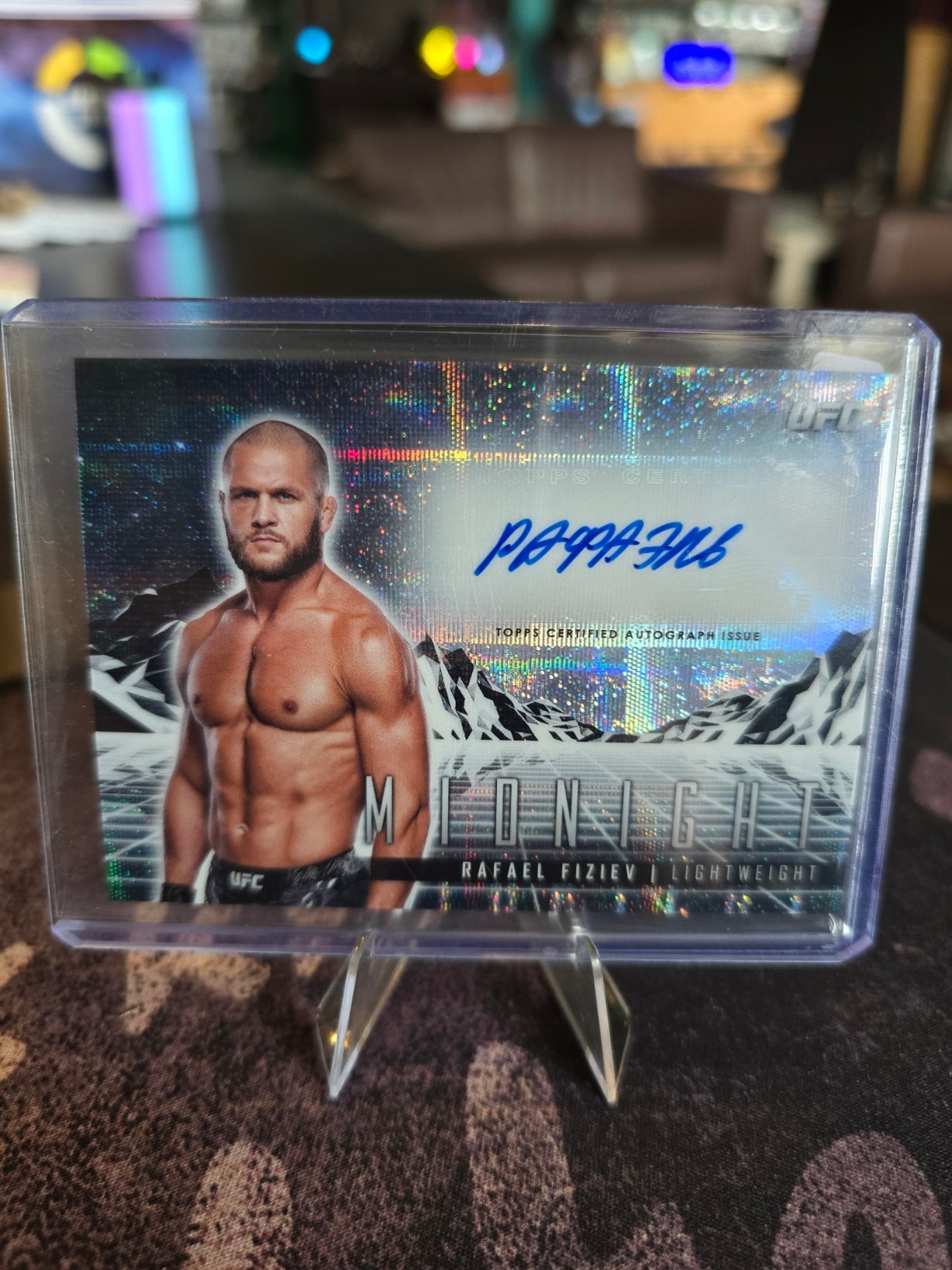 Topps Midnight UFC 2024 - Rafael Fiziev - Auto Moonbeam (/49)