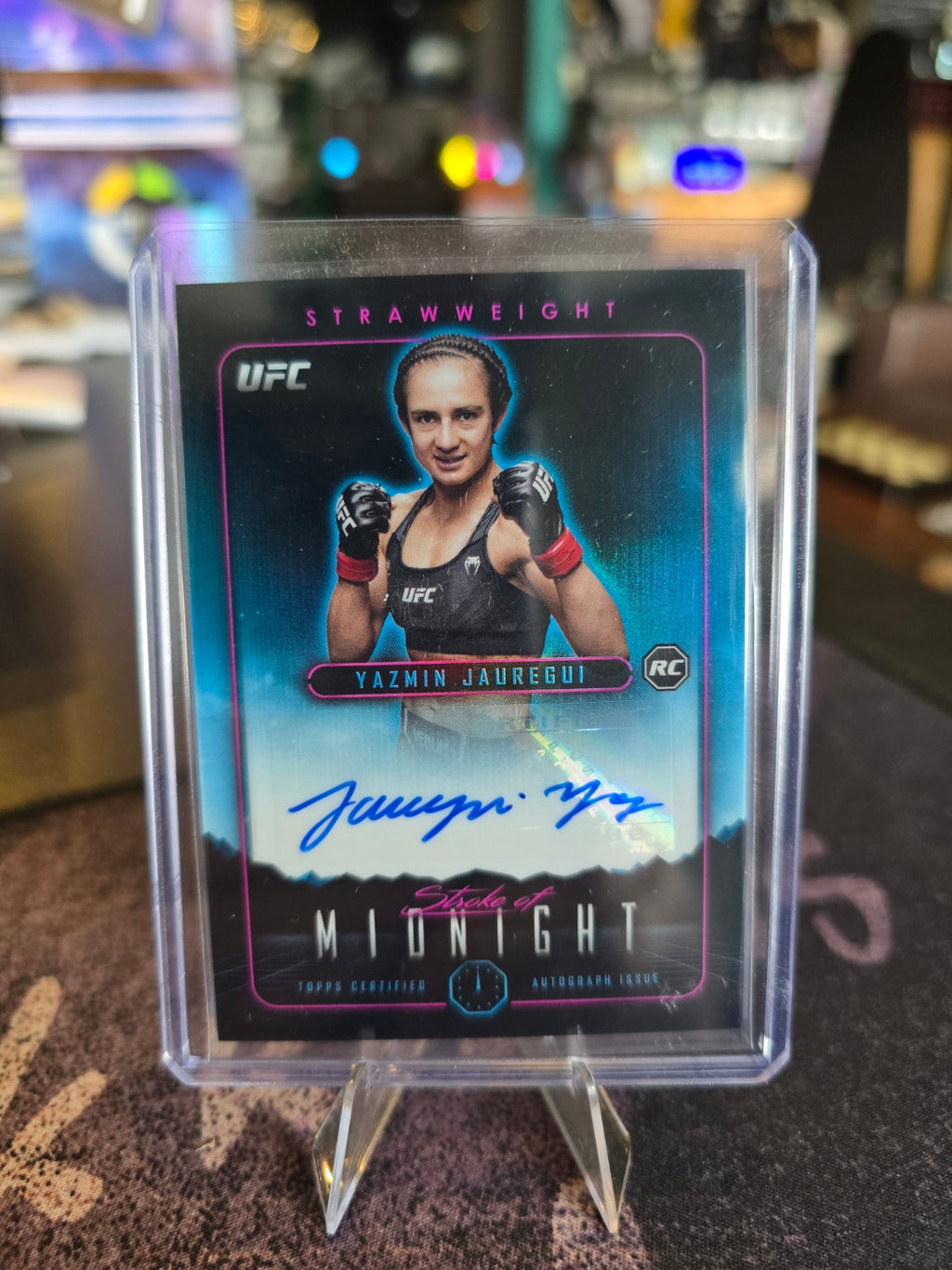 Topps Midnight UFC 2024 - Yazmin Jauregui Rookie RC - Auto Base