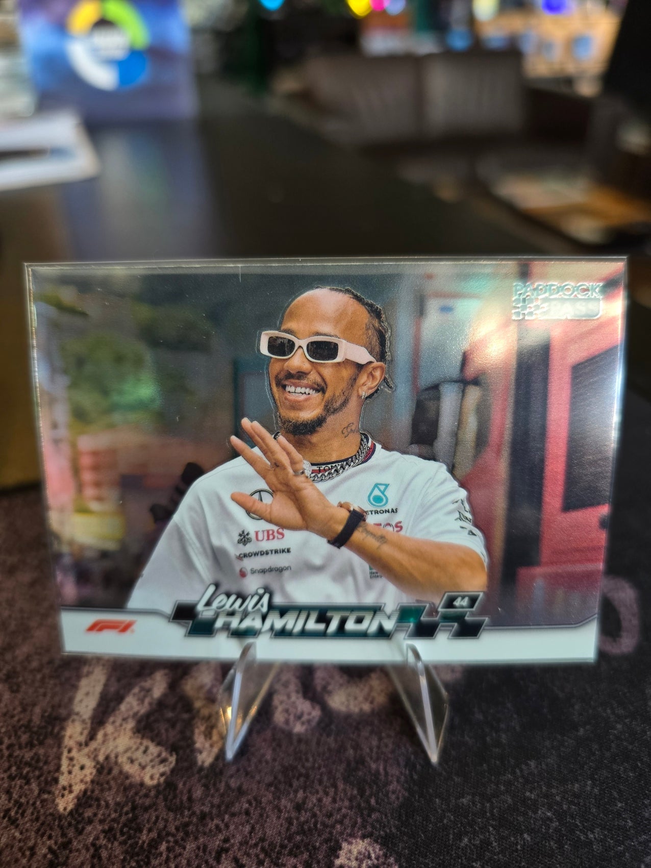 Topps Paddock Pass 2024 - Lewis Hamilton 6 - Chrome