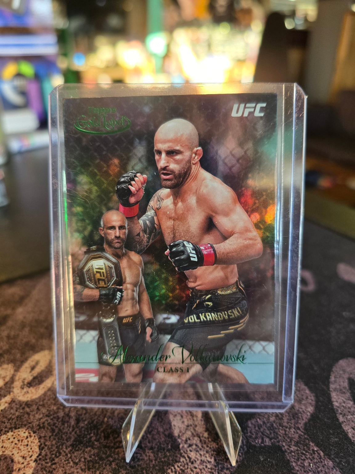 Topps UFC Gold Label 2024 - Alexander Volkanovski 10 - Class 1