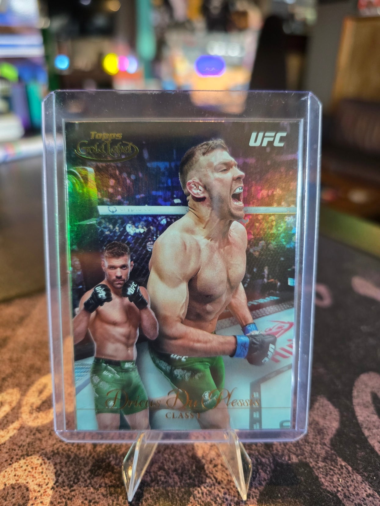 Topps UFC Gold Label 2024 - Dricus Du Plessis 11 - Gold Class 1