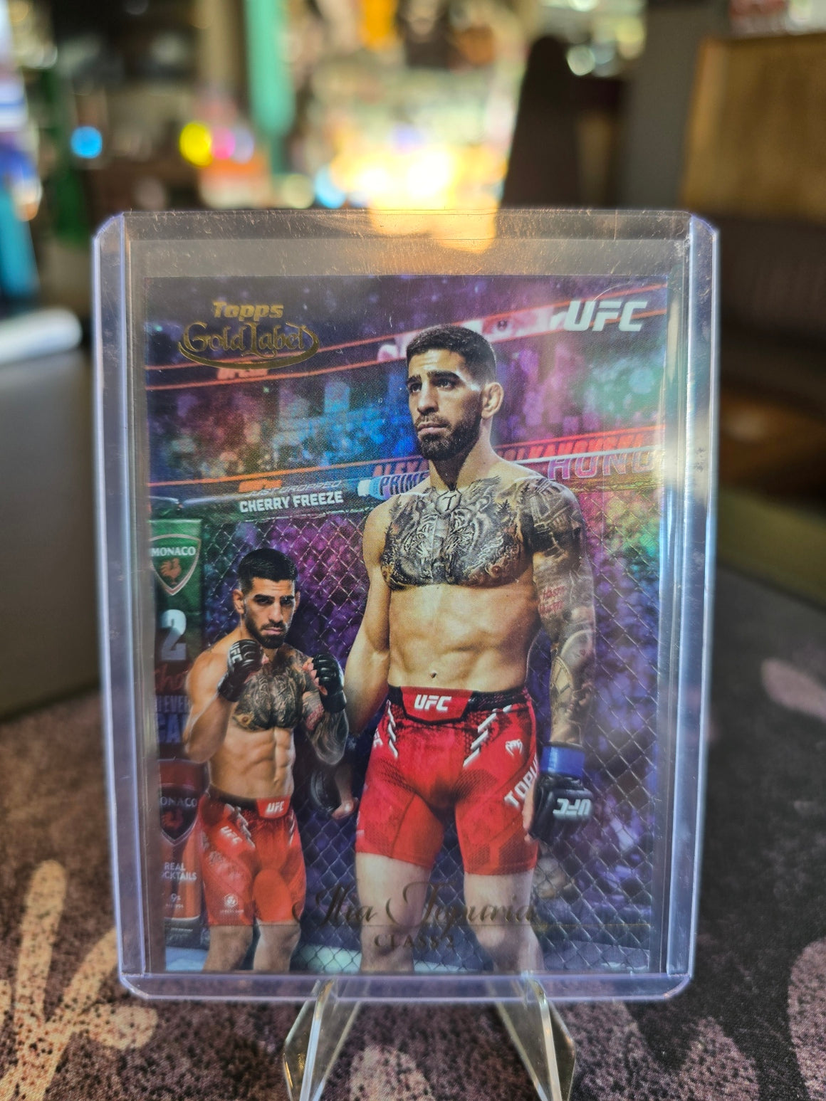 Topps UFC Gold Label 2024 - Ilia Topuria 8 - Class 2