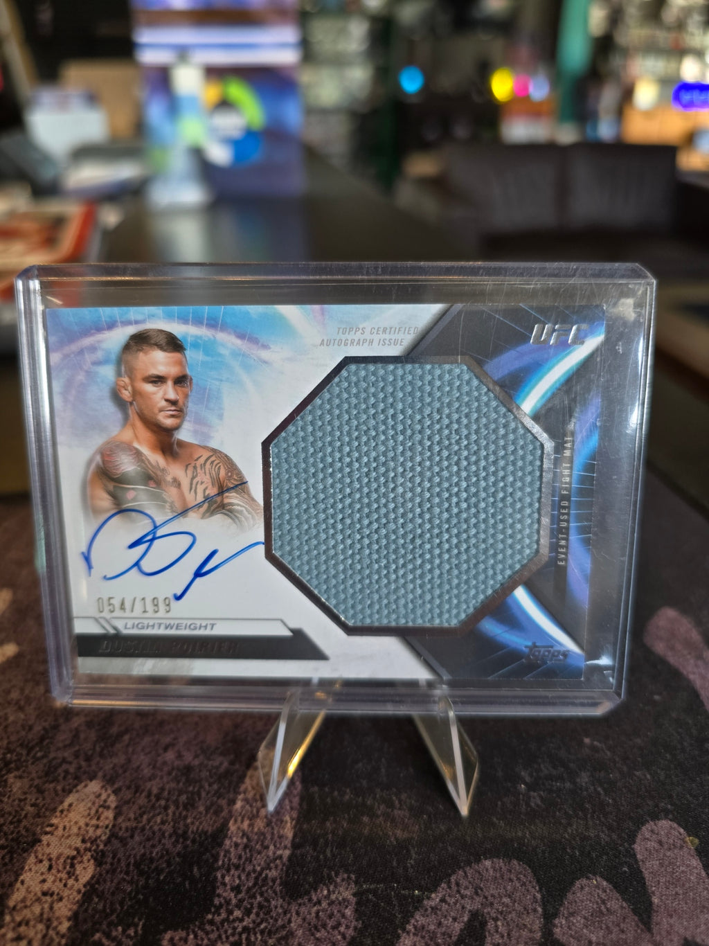 Topps UFC Knockout 2024 - Dustin Poirier AJFM-DP - Auto Fight Mat Relic 054/199
