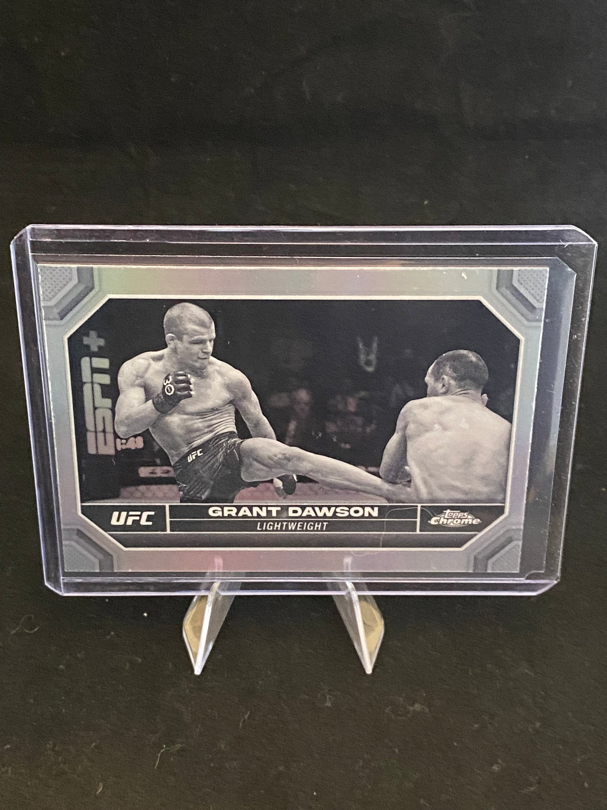 Topps Chrome UFC 2024 -Grant Dawson - Negative Refractor - 71
