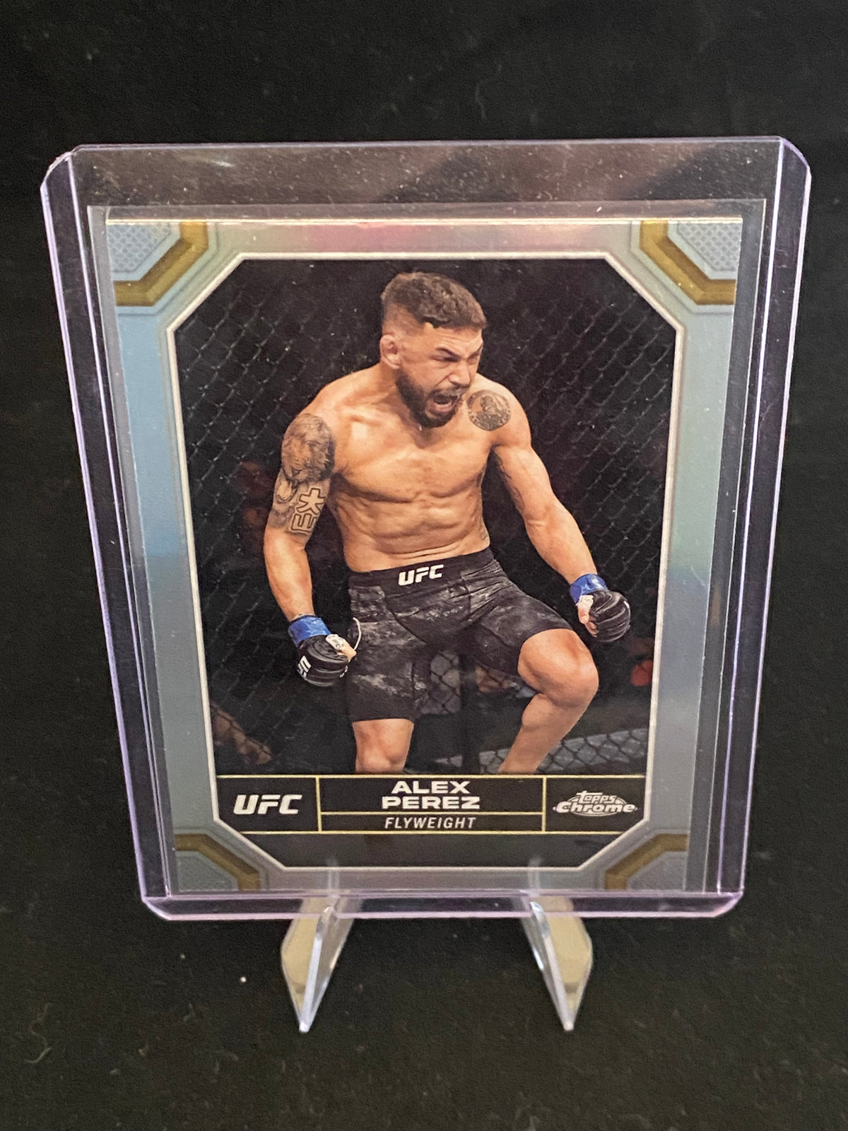 Topps Chrome UFC 2024 - Alex Perez - Refractor -5
