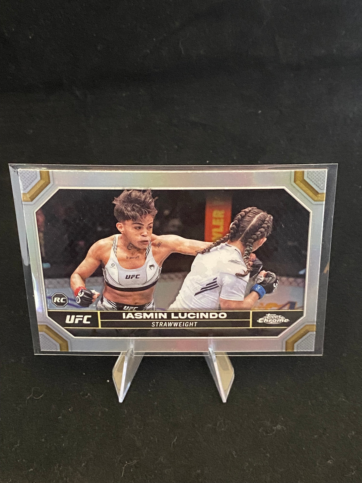 Topps Chrome UFC 2024 - Iasmin Lucindo - RC - Rookie Card - Refractor - 43