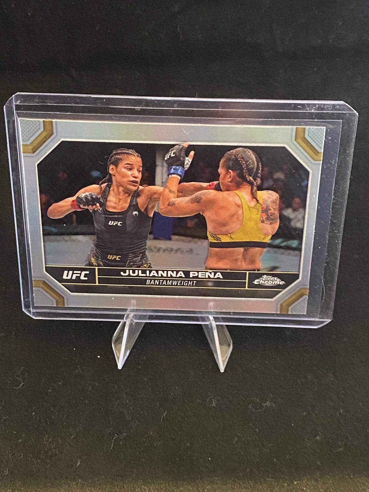 Topps Chrome UFC 2024 - Julianna Pena - Refractor - 102