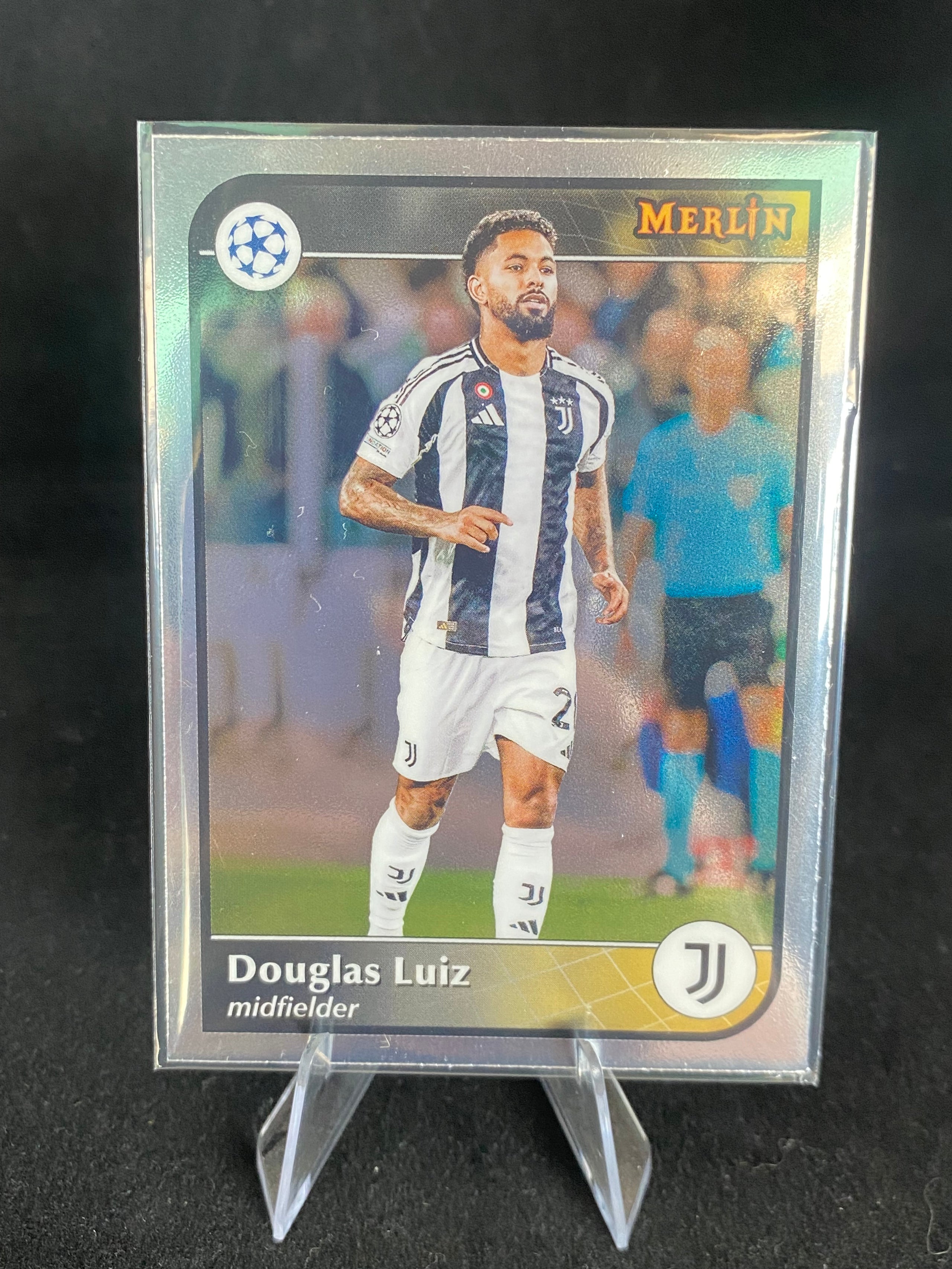 Topps UEFA Champions League 2025 - Douglas Luiz - 26