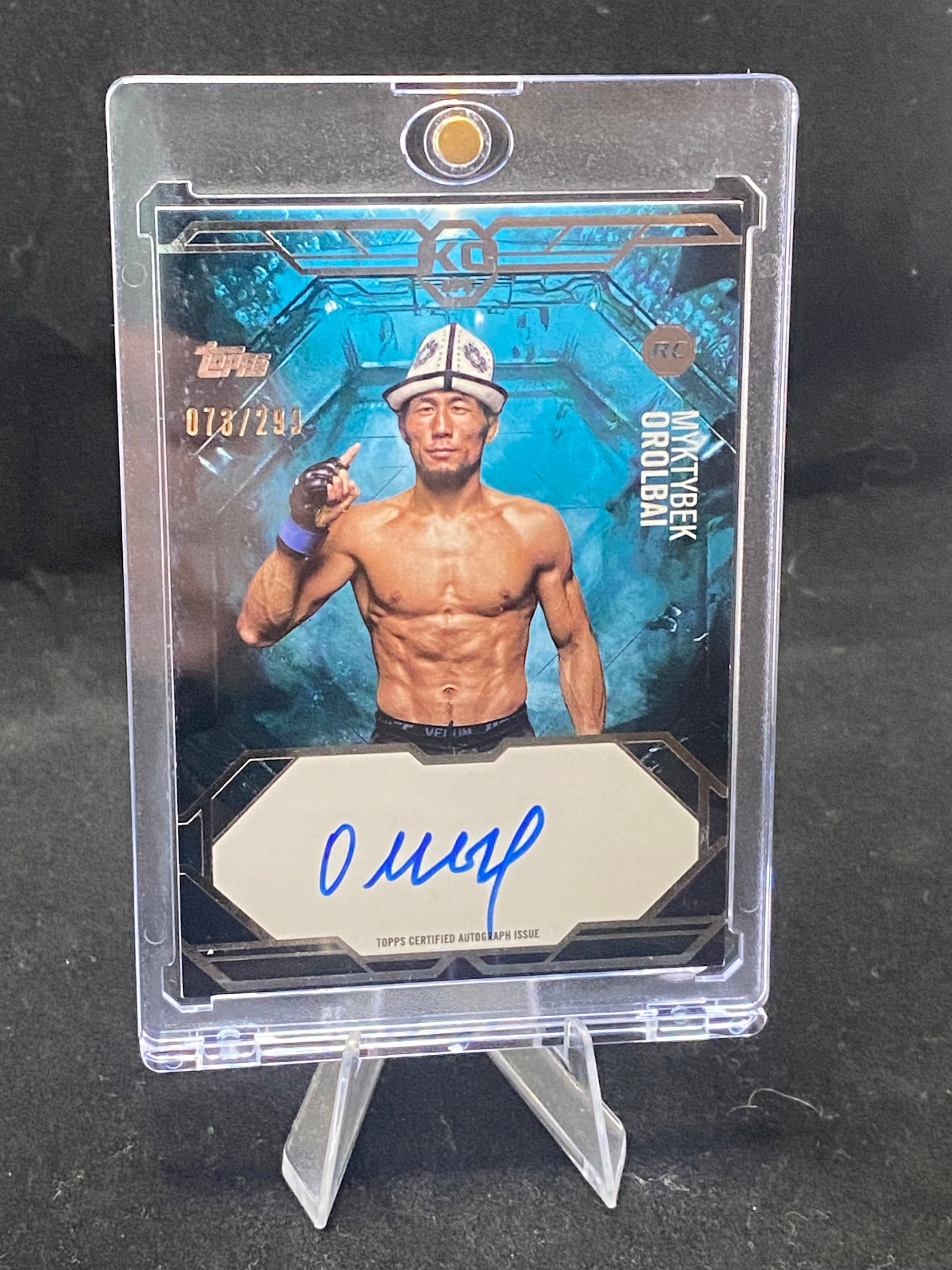 Topps UFC Knockout 2025 - Myktybek Orolbai - Knockout Autograph card - RC - Rookie Card - 073/299 - KA-MO