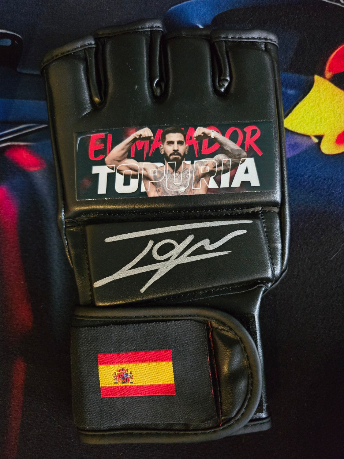 UFC Official - Ilia Topuria - Signed Glove - Beckett Certified