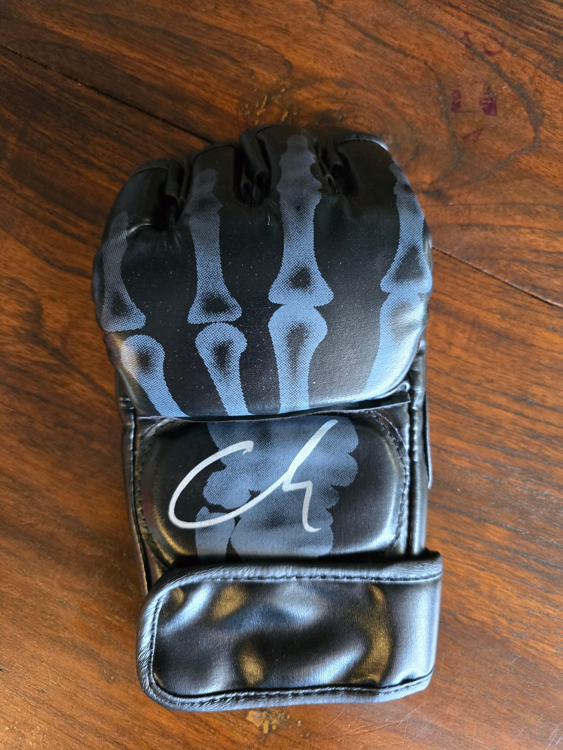 UFC Official - Marlon "Chito" Vera - Signed Glove - Certified