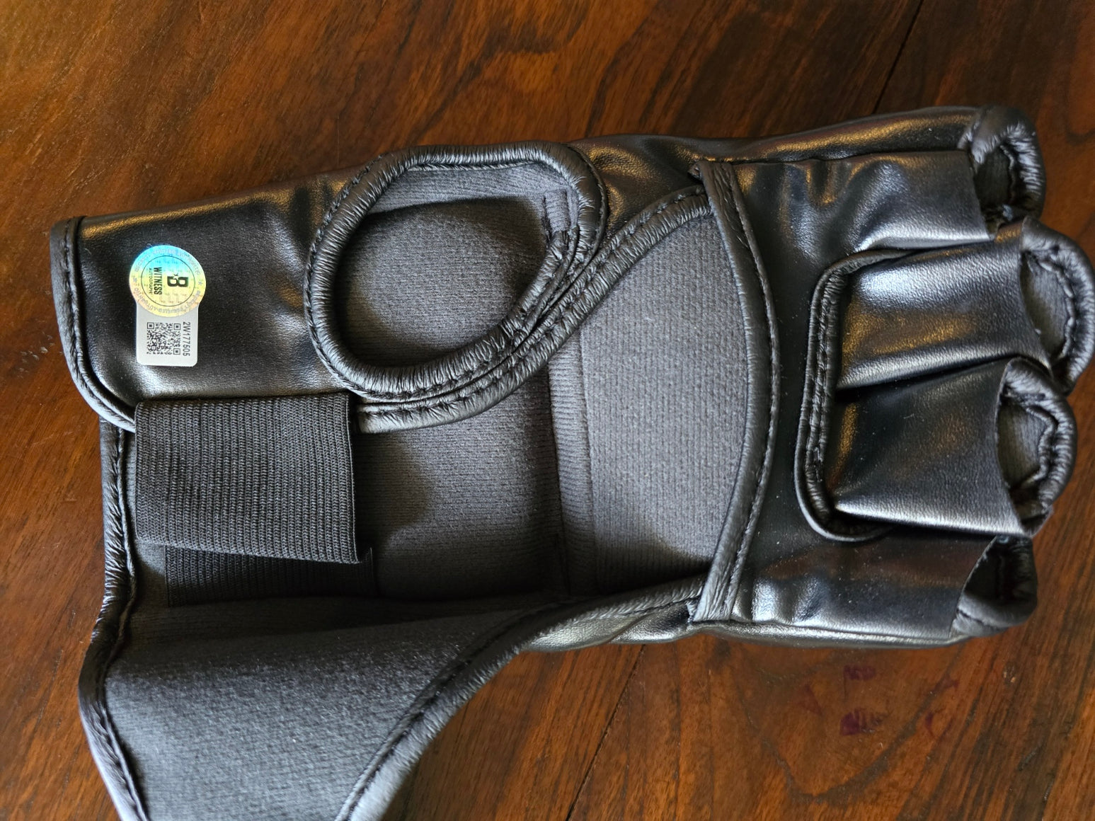 UFC Official - Marlon "Chito" Vera - Signed Glove - Certified